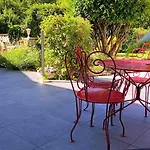 Renove Avec Terrasse Ensoleillee Et Parking A - Fr-1-585-136 Prázdninový dům *