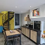 Renove Avec Terrasse Ensoleillee Et Parking A - Fr-1-585-136 Prázdninový dům